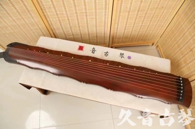 晋中市●久音古琴  ●典藏系列  20240509[红洒金竹节]